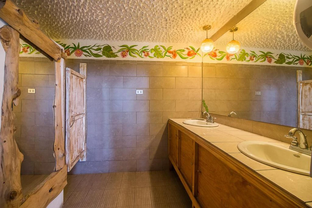 Hotel Casa Antigua: Exceptional Boutique Hotel & Prime Commercial Investment Opportunity Near Costa Rica’s Busiest Airport - Gallery image 27
