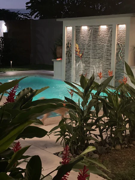 Amazing Casa Solara in Bejuco!: Huge home with pool on oversized lot close to the beach! - Gallery image 9