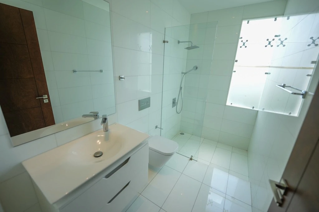 House For Sale in Lindora - Gallery image 19