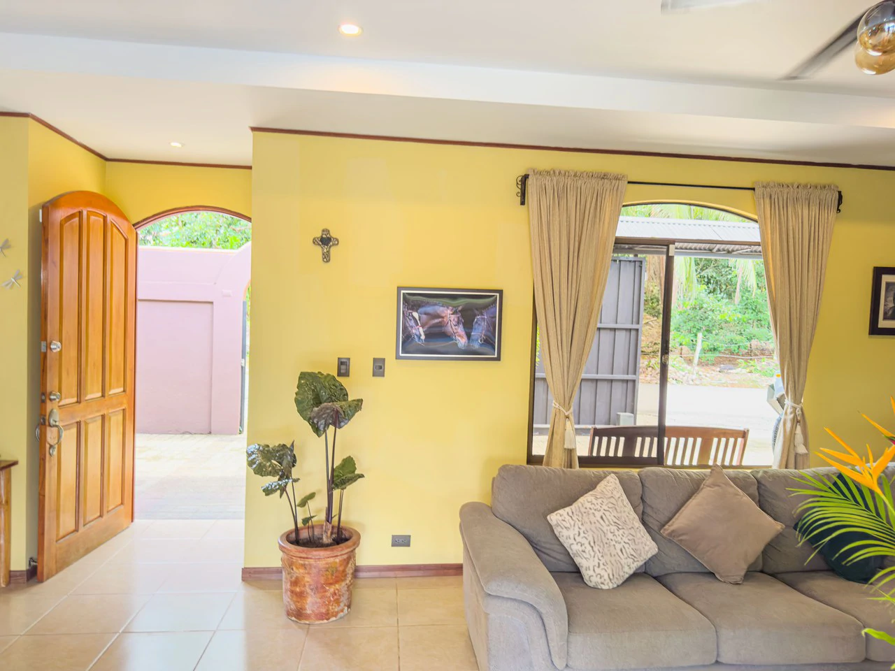 Naranjito corner lot house - photo 8