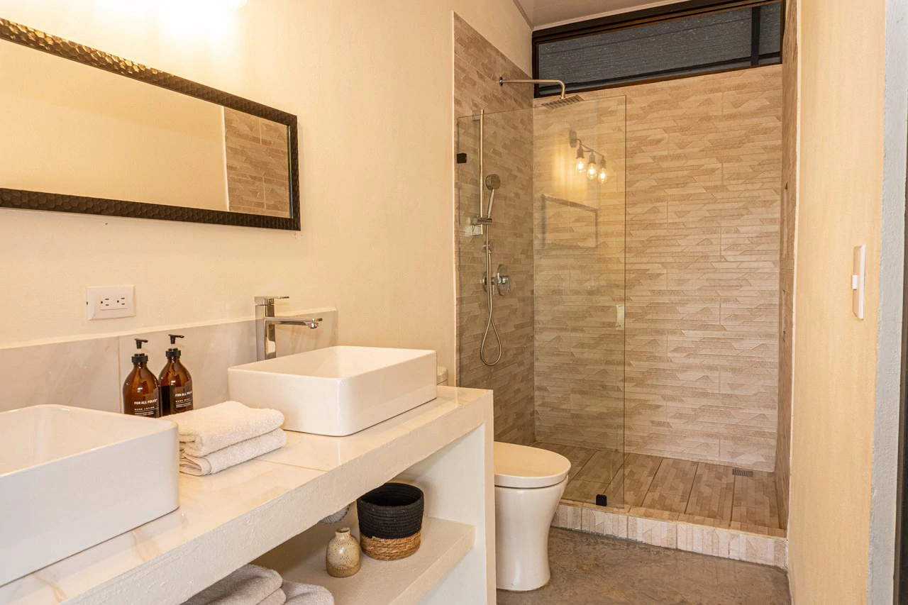 Charming and Affordable 1-bedroom home in Uvita - Gallery image 27