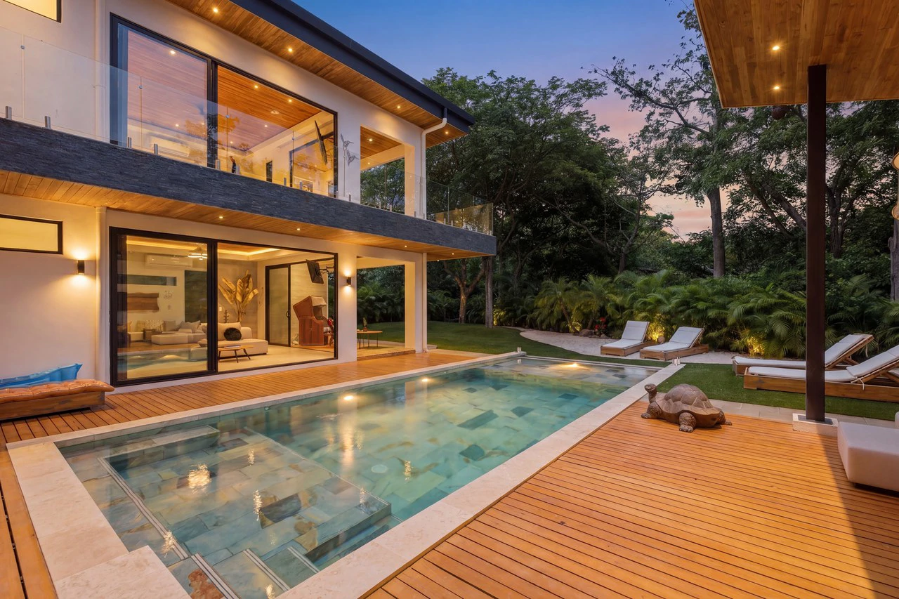 Casa La Ola Perfecta: Luxury 5-Bedroom Home with Pool Near the Beach in Hacienda Pinilla - photo 49