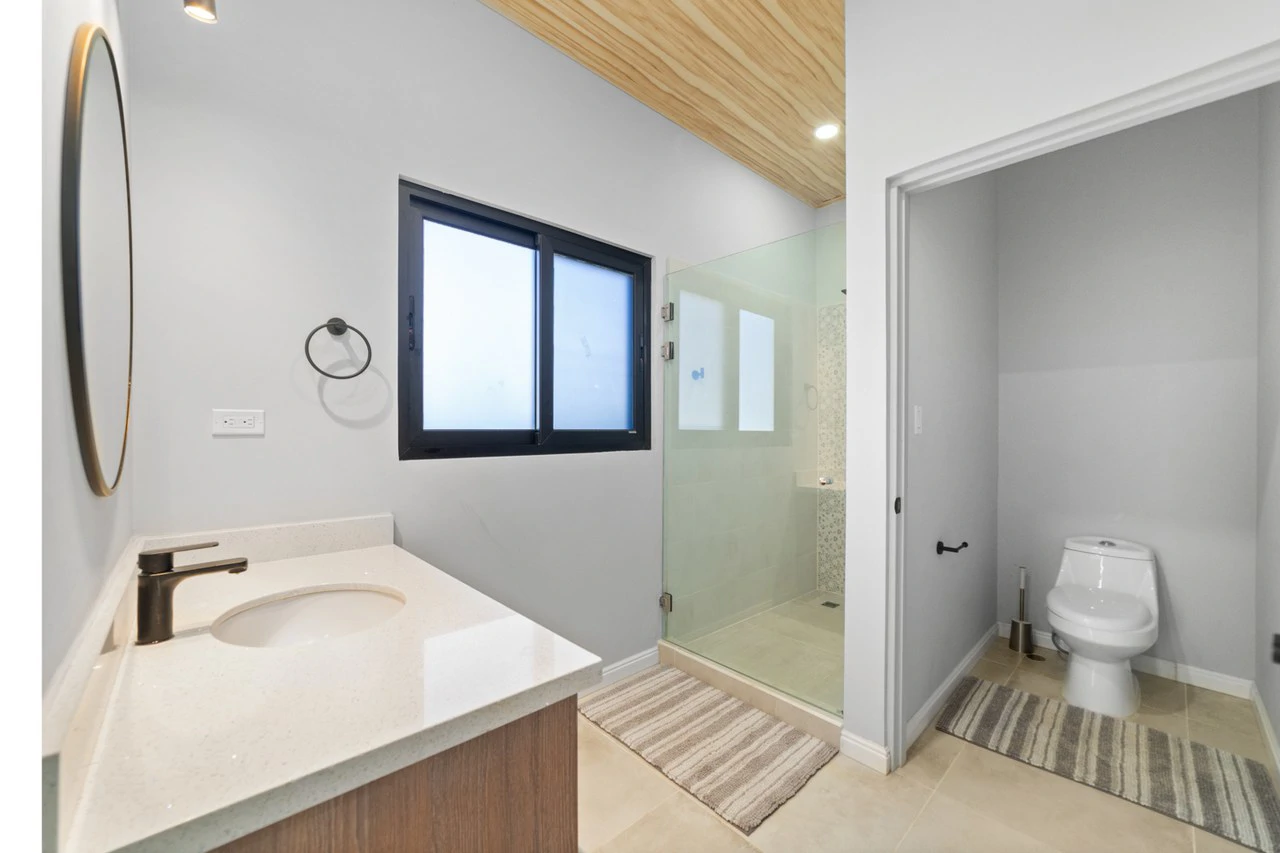 Casa Bella Vista: Brand New Hilltop Ocean View Home - Gallery image 14