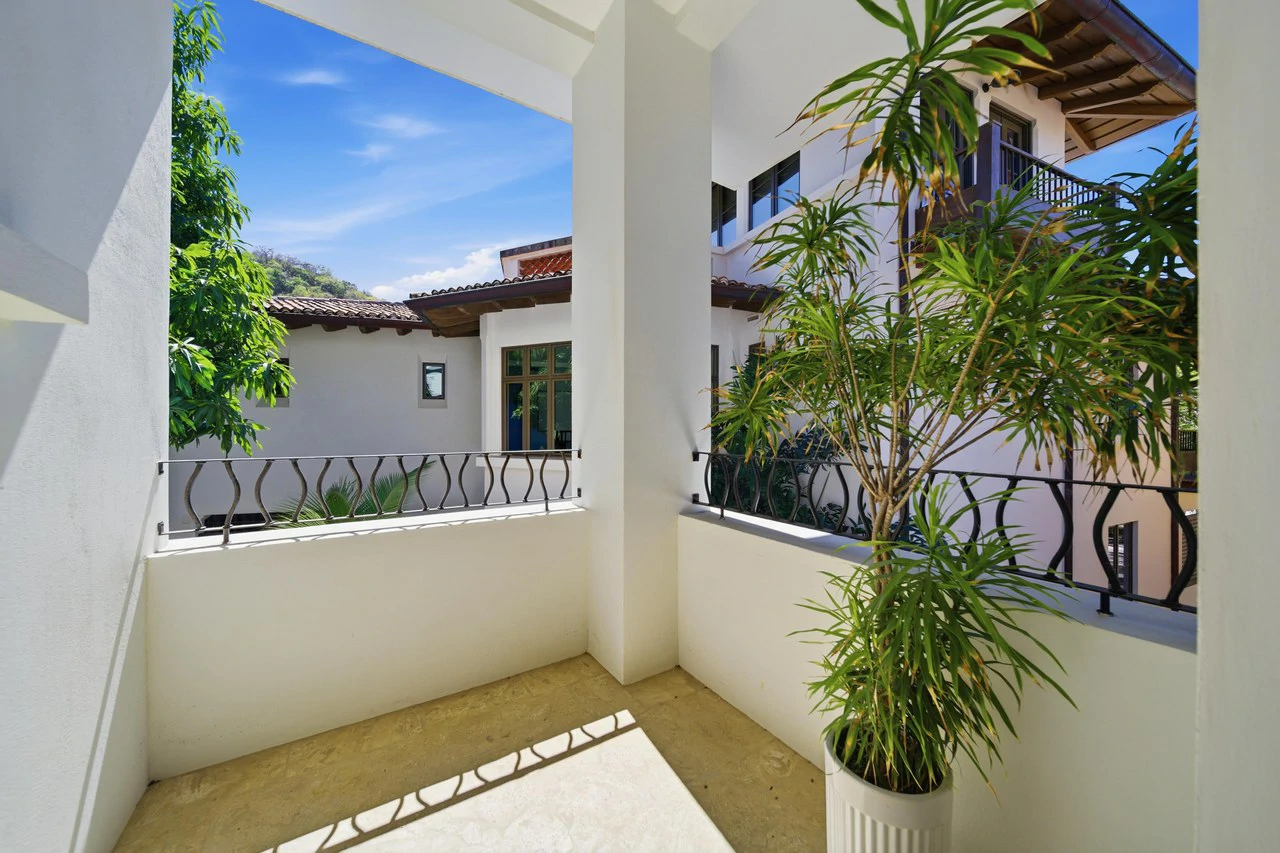 18 Calle La Ronda: Where Everyday Feels Like a Holiday - Gallery image 22