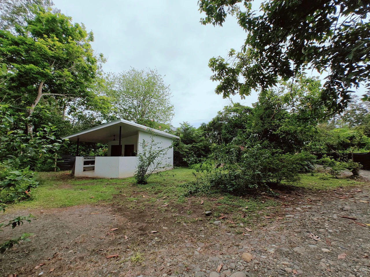 ID 751: Turn-Key Villa with Proven Income Near Cahuita National Park – Main House, Casita, and Stunning Pool on Over Half an Acre - Gallery image 44