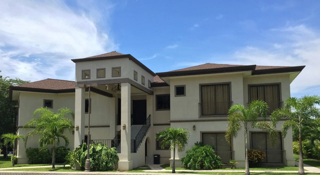 Ocean Dreams 7 $280,000 USD: Gated Los Delfines Golf & Country Club Beachfront Village - Gallery image 2