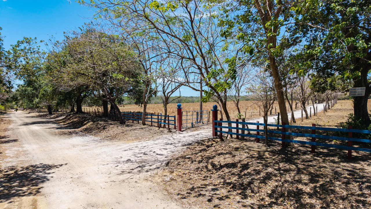 Hacienda Ruiseg: A Stunning Farm and Sprawling Countryside Retreat in Costa Rica - Gallery image 17