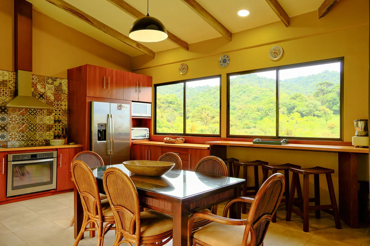 Hidden Paradise in Monteverde. Sierra Verde SV0125: 5 Hectares with Spectacular Views, a Beautiful and Cozy Main House and Caretaker’s Home Just 10 Minutes from Monteverde - Gallery image 20
