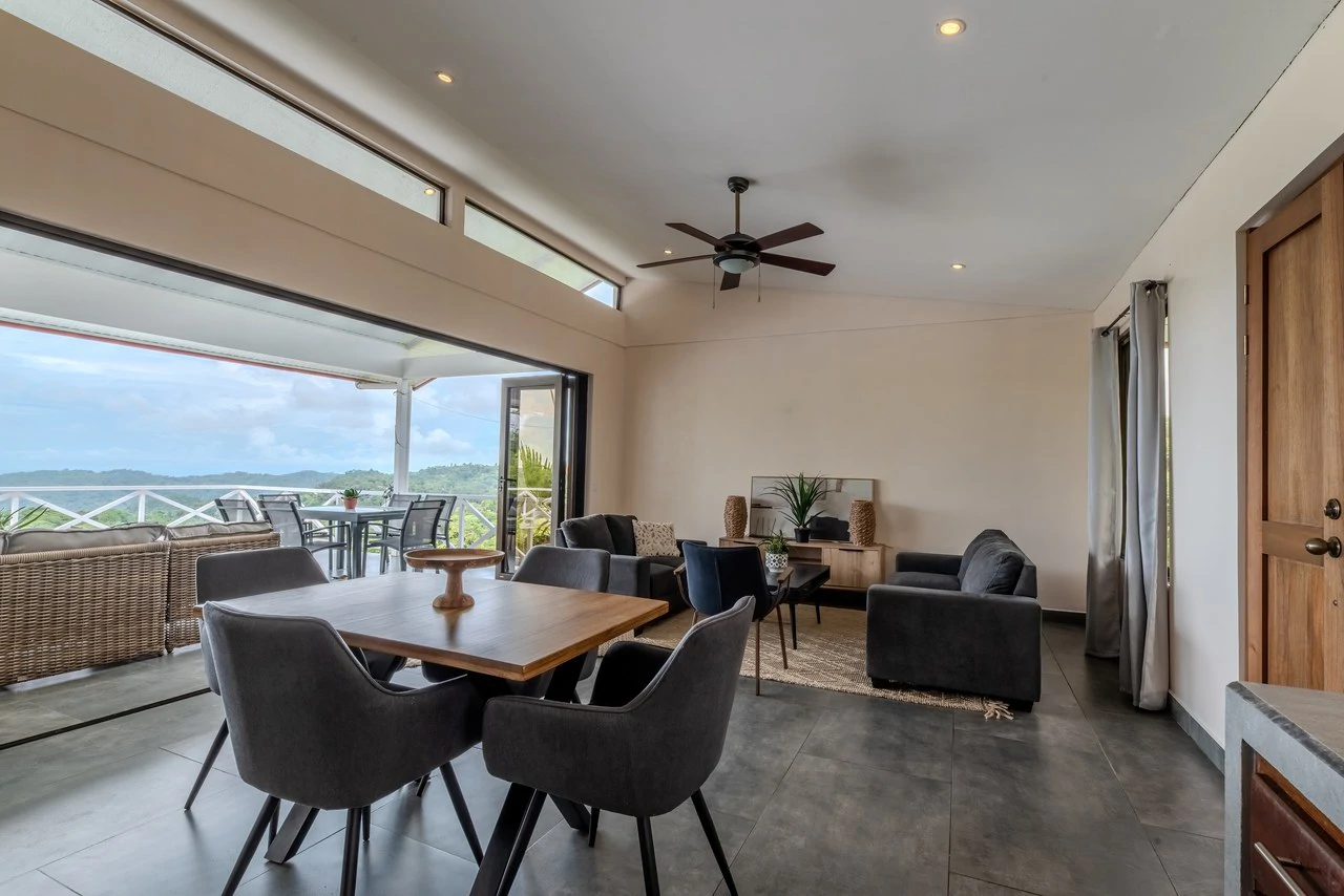 Casa Blanca: Ocean & Mountain View Home in Platanillo - Gallery image 19