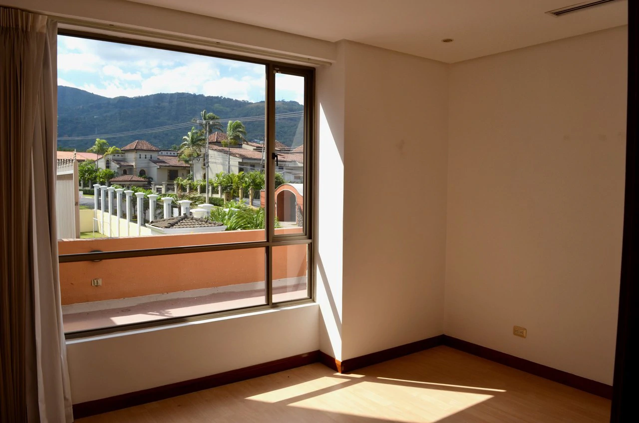 VENTA DE APARTAMENTO DE LUJO EN ESCAZU TORRE LOS LAURELES: Apartment For Sale in Los Laureles - Gallery image 17