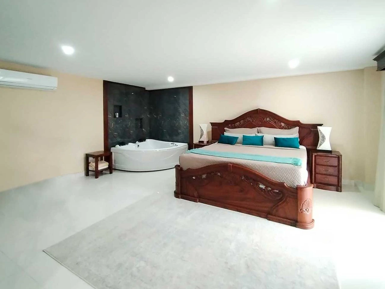 Lovely 2-Story House for Sale in Grecia - Gallery image 8