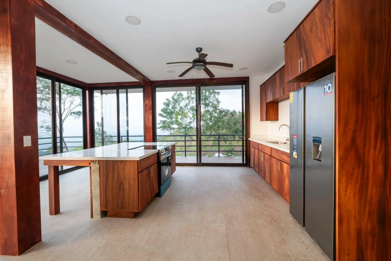 Luxury Modern Home on the hills above Tarcoles: Panoramic Ocean & Mountain Views - Gallery image 2