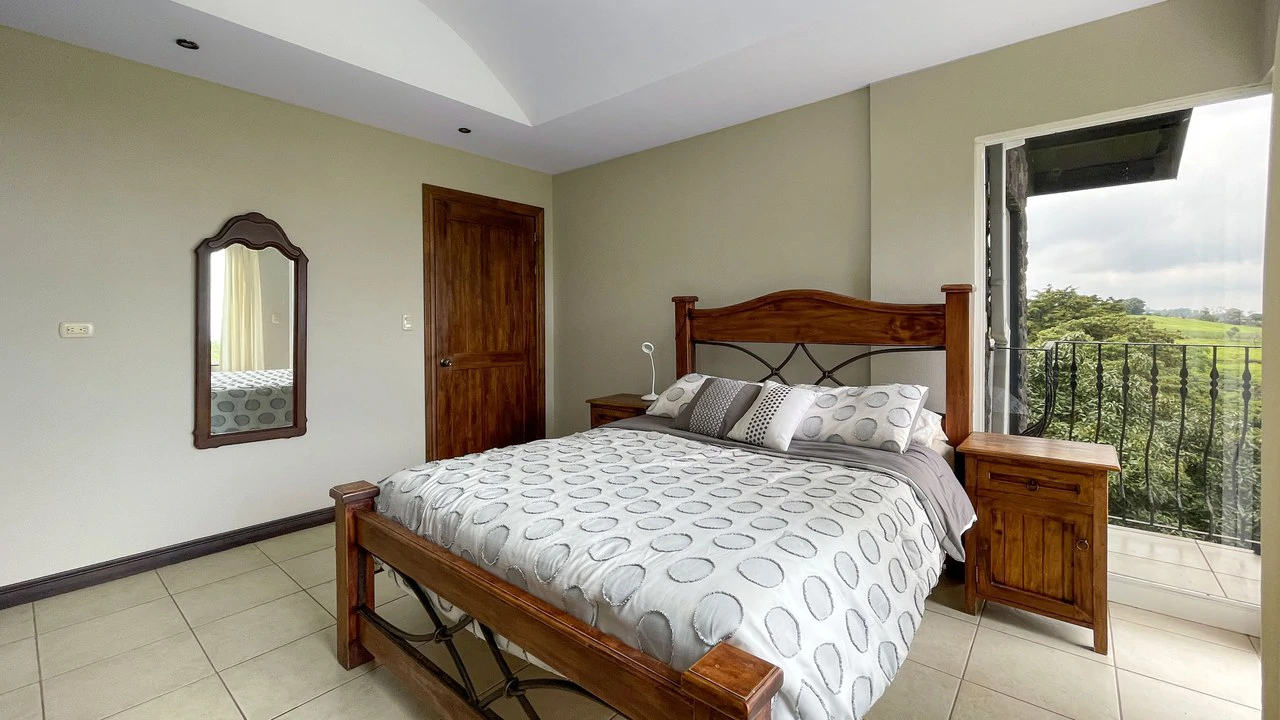 House for sale with large lots Grecia- San Isidro - Gallery image 15