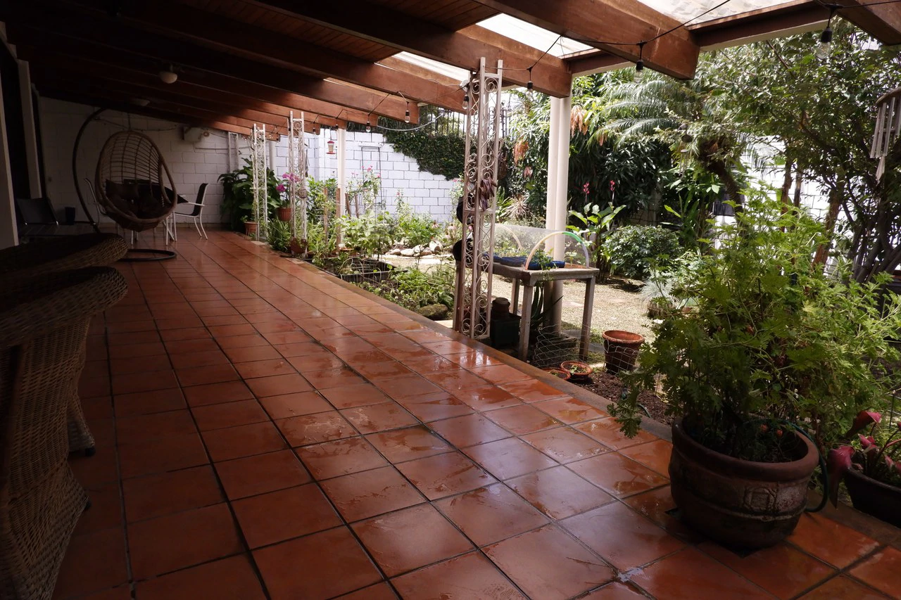 Casa Independiente de 4 Habitaciones en Los Laureles: House For Sale in Los Laureles - Gallery image 11