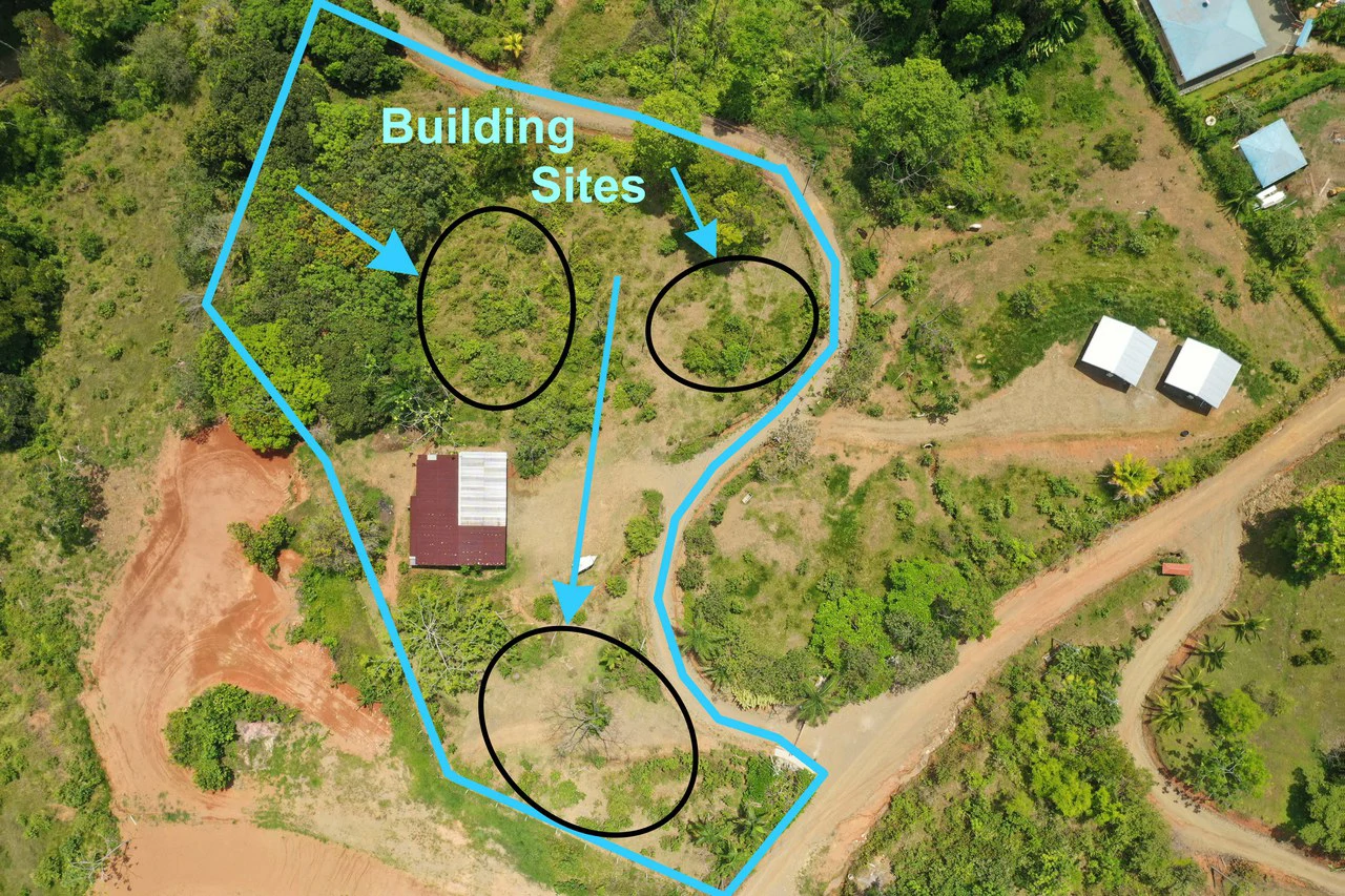 Mountain Mixed Use Building For Sale in Savegre - Gallery image 3