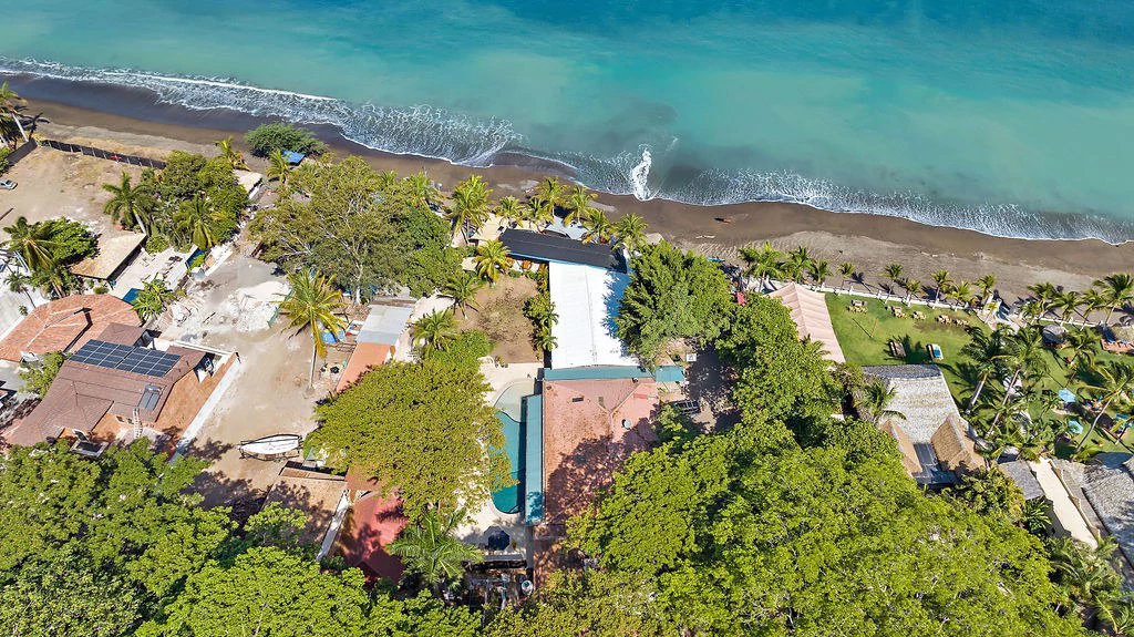 Beachfront Restaurant: Titled Beachfront Land Included in Sale!  Great Business Opportunity! - Gallery image 30