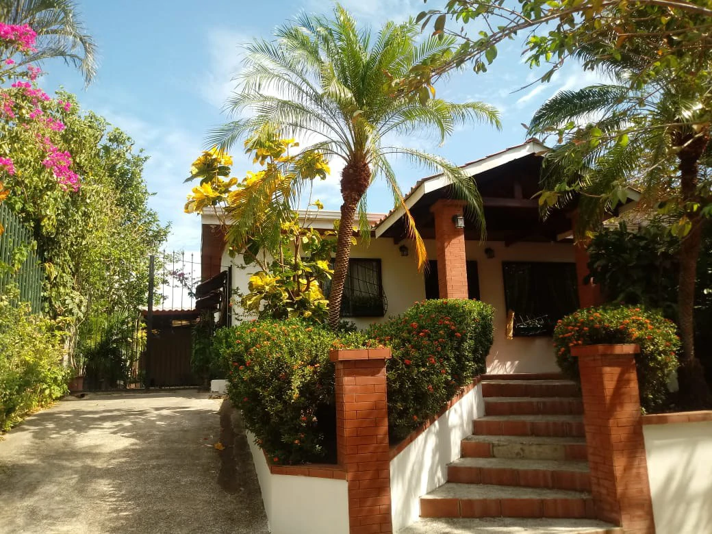 Cozy house in Liberia center - Gallery image 2