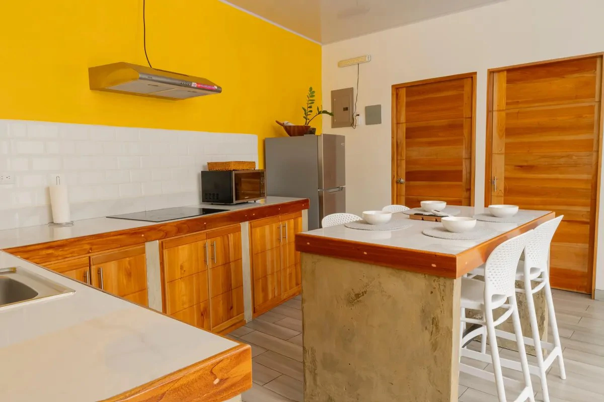 ID 1013: 3 Unit Apartment Complex for Sale Puerto Viejo Costa Rica - Gallery image 3