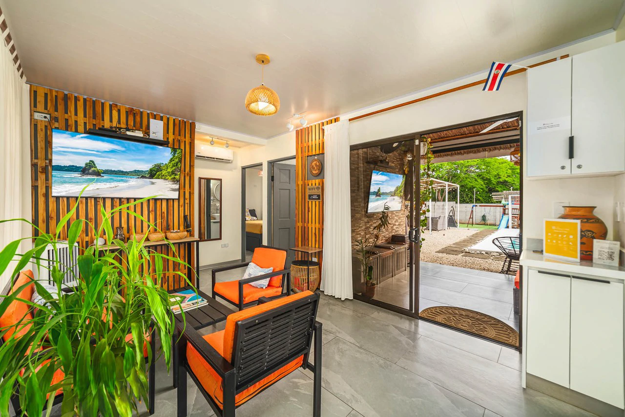 Casa Diria: Peaceful Turnkey 2BR Near Beaches - Gallery image 19