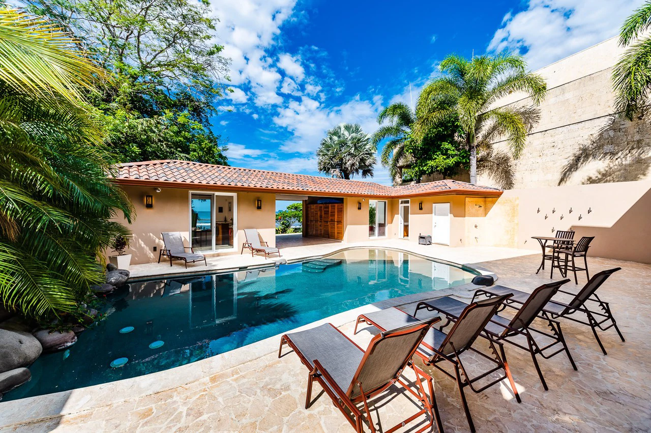 Casa Oltmann: Beach Front Mansion - Gallery image 4