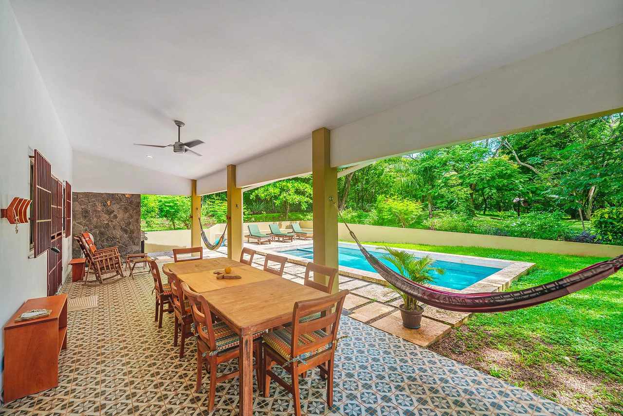 Campo de Sueños: Fresh 3BR Beach Home & Pool on 3/4 Acre - Gallery image 14
