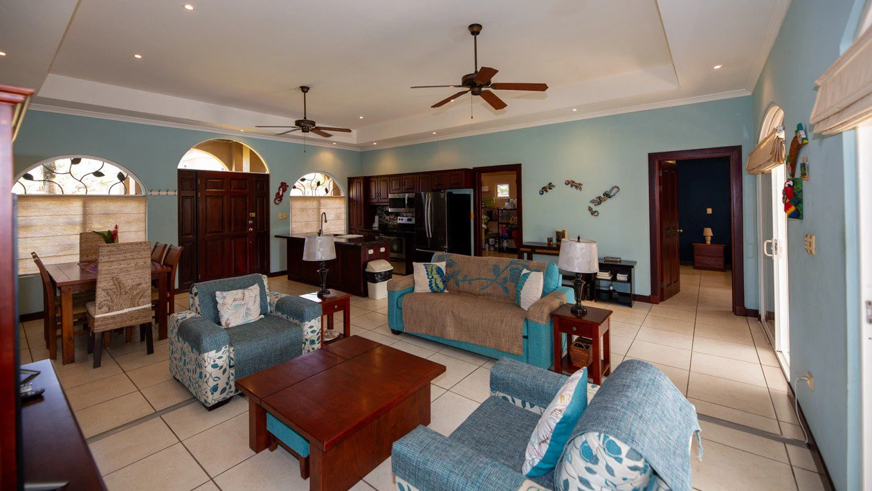 Fantastic Casa Paraiso Azul: In Demand Community in Bejuco, just 400 yards from the beach! - Gallery image 4
