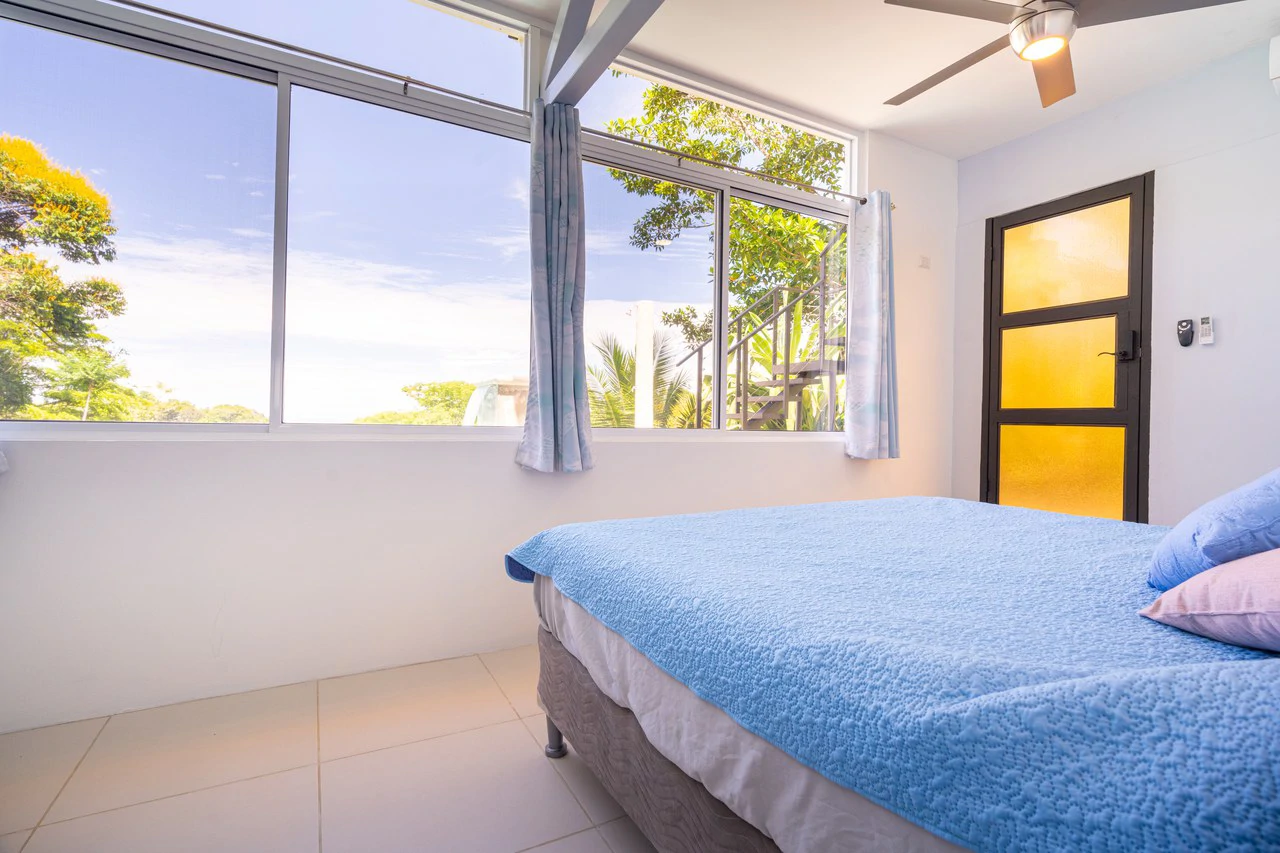 Casa Chiquita: Ocean View Retreat in the Heart of Ojochal – 3 Bed, 3 Bath with Pool, Fruit Trees & Prime Location - Gallery image 39