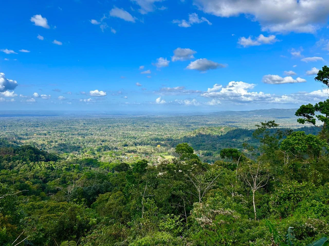 Costa Rica Ecolodge Retreat: Spectacular Views Turnkey Ecolodge Mountain Retreat in the heart of Costa Rica - Gallery image 48