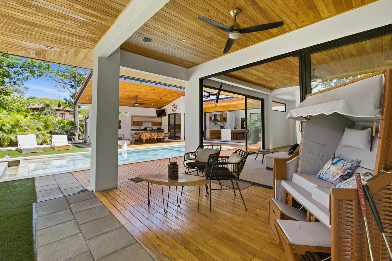Casa La Ola Perfecta: Luxury 5-Bedroom Home with Pool Near the Beach in Hacienda Pinilla - photo 36