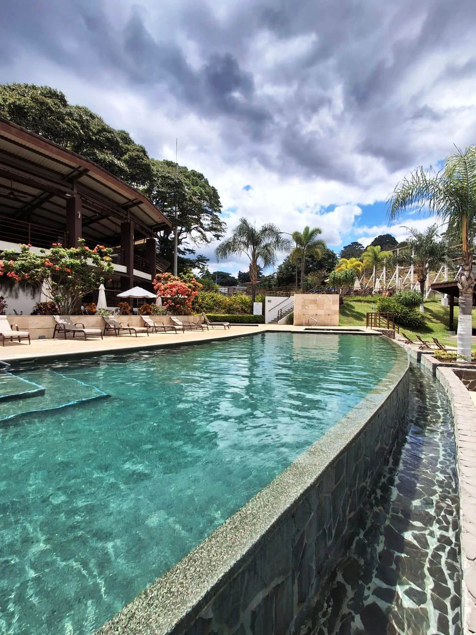 Urgent - Fire Sale!: Modern Home in Gated Montezuma - Gallery image 13