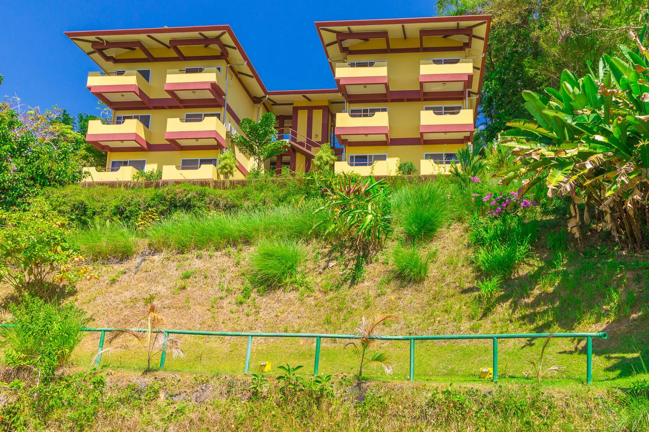 Popular 20-room Boutique hotel /retreat. Stunning ocean views - Gallery image 14