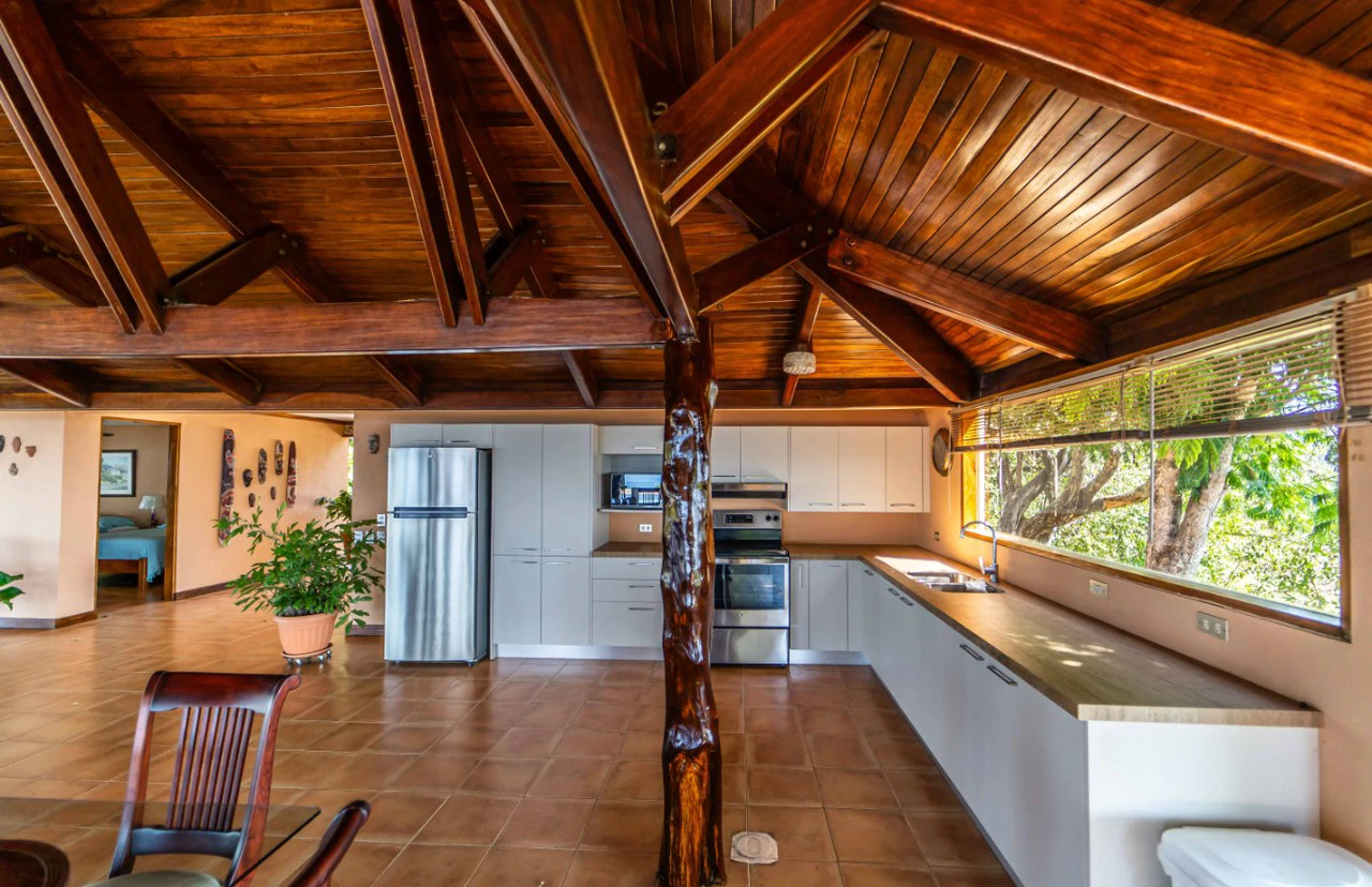 Villa Los Loritos:  Luxurious Retreat w/ Panoramic Ocean Views On 5 Hectares - Gallery image 11