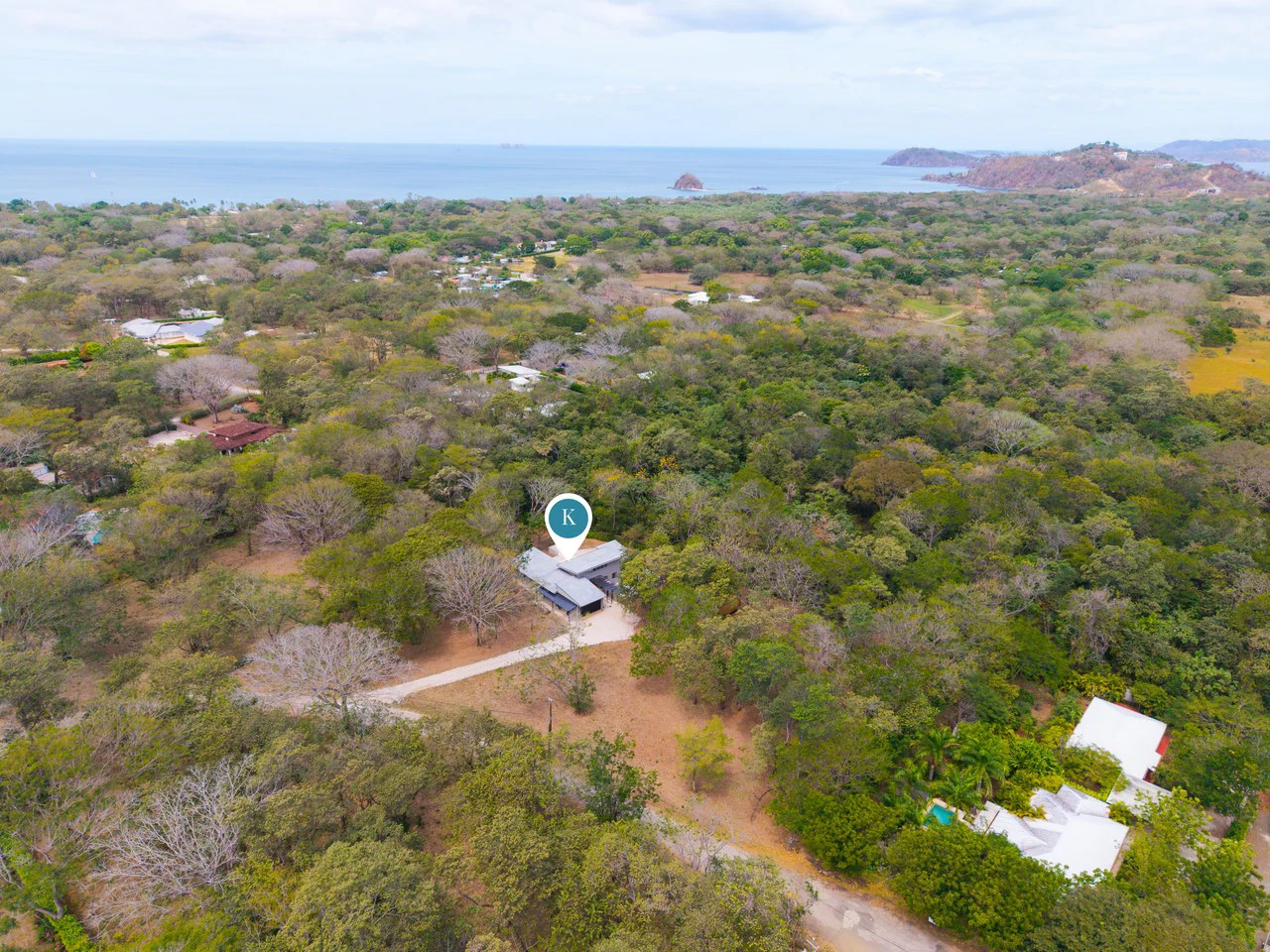 Casa Avalon: New 4-Bedroom Home on 1.48-Acre Lot – Build 2 More Structures, Just Minutes from the Beach! - Gallery image 35