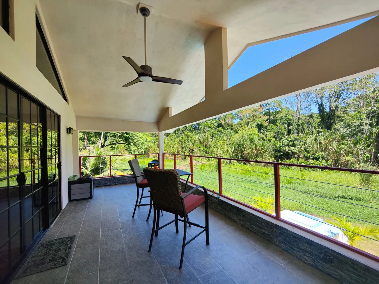 Penshurt Riverside Oasis: Stunning Riverside Property with 2-Bedroom Home and Additional Apartment - Gallery image 32