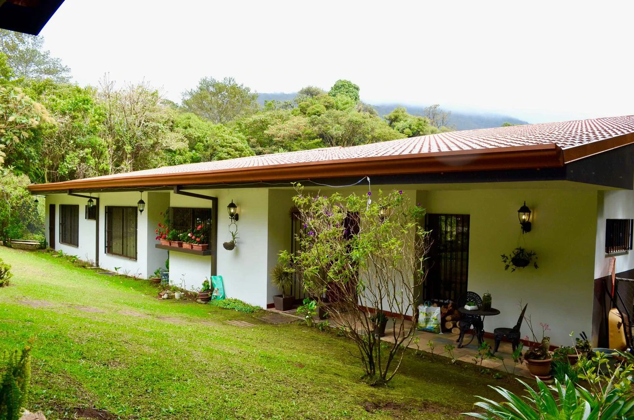 HOUSE IN TIROL HEREDIA: Leave surrounded by nature and peace - Gallery image 5