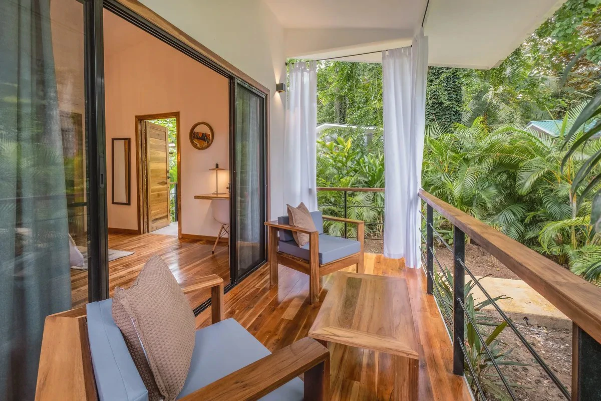 ID 123: Turnkey Hotel and Restaurant Business in Playa Chiquita - Gallery image 18