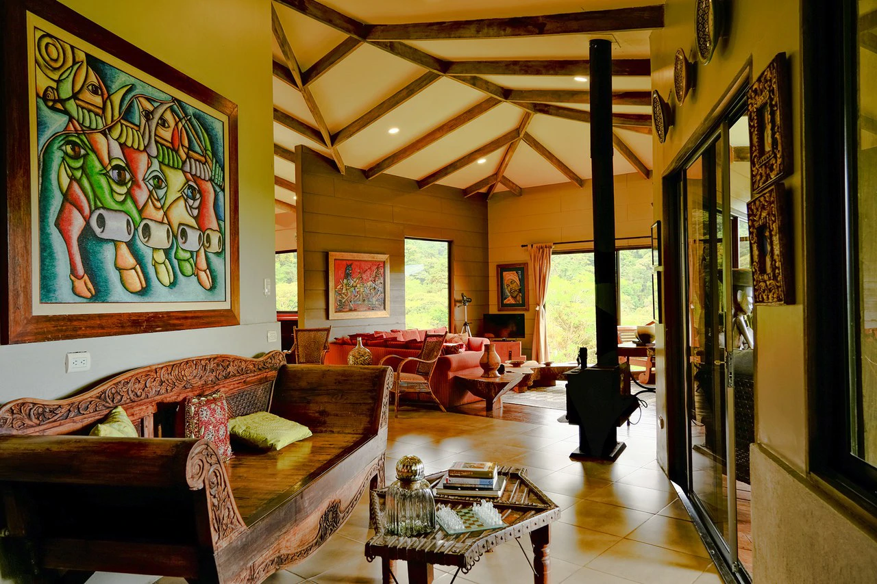 Hidden Paradise in Monteverde. Sierra Verde SV0125: 5 Hectares with Spectacular Views, a Beautiful and Cozy Main House and Caretaker’s Home Just 10 Minutes from Monteverde - Gallery image 23