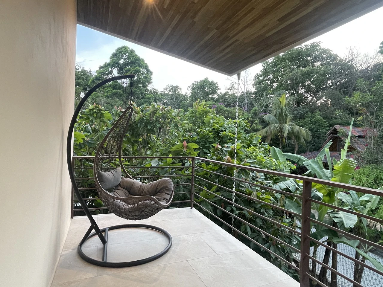 La Ecovilla Casa Colibri: Beautiful Modern Eco Village Dream Home - Gallery image 9