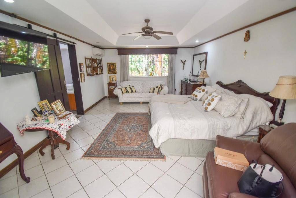 House For Sale in Bosques de Doña Rosa - Gallery image 31