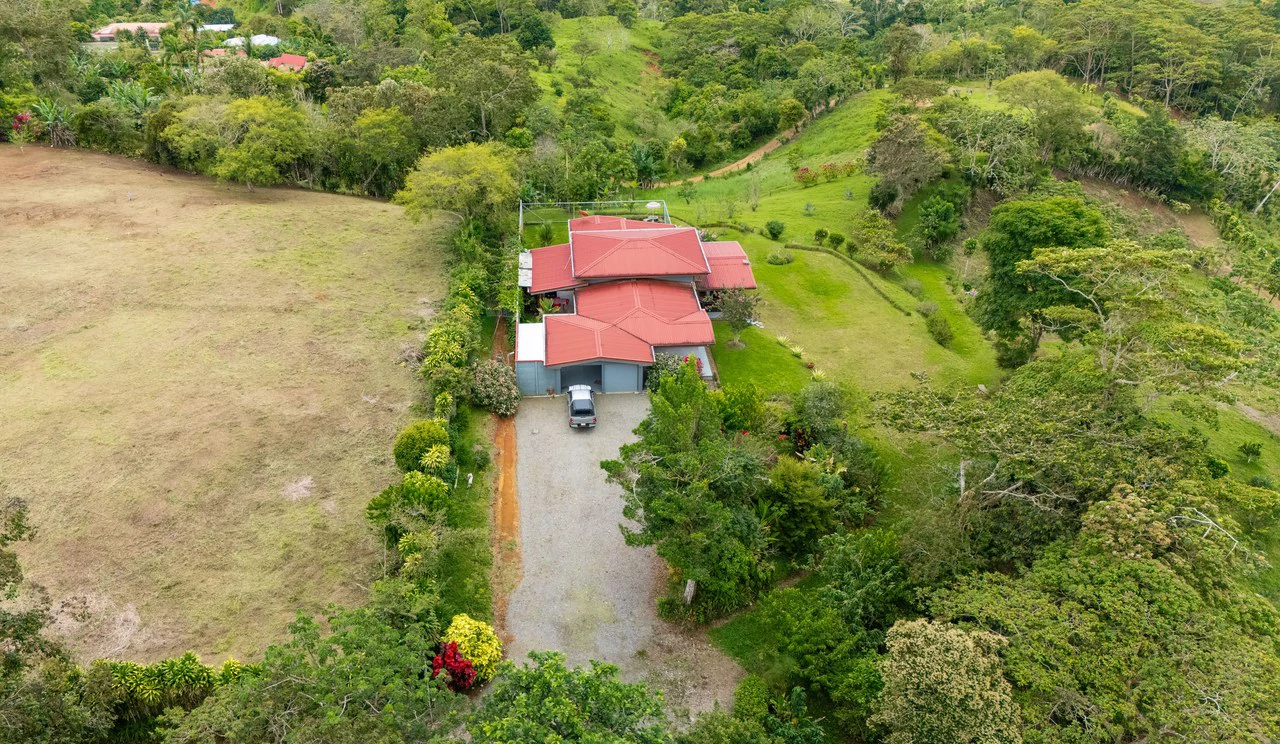 Countryside House For Sale in San Rafael - Gallery image 29
