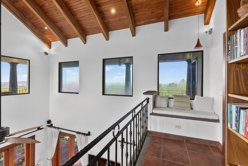 Casa de Estrellas: Elegant 4BR Ocean View Home in Pacific Heights, Potrero - Gallery image 25