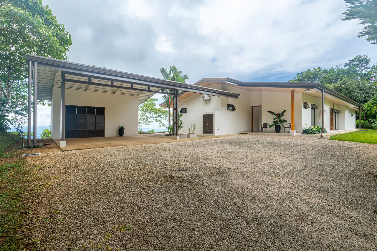 Cascada Sandalo Jaw Dropping Ocean Views!: Mountain House For Sale in Tres Rios - Gallery image 6