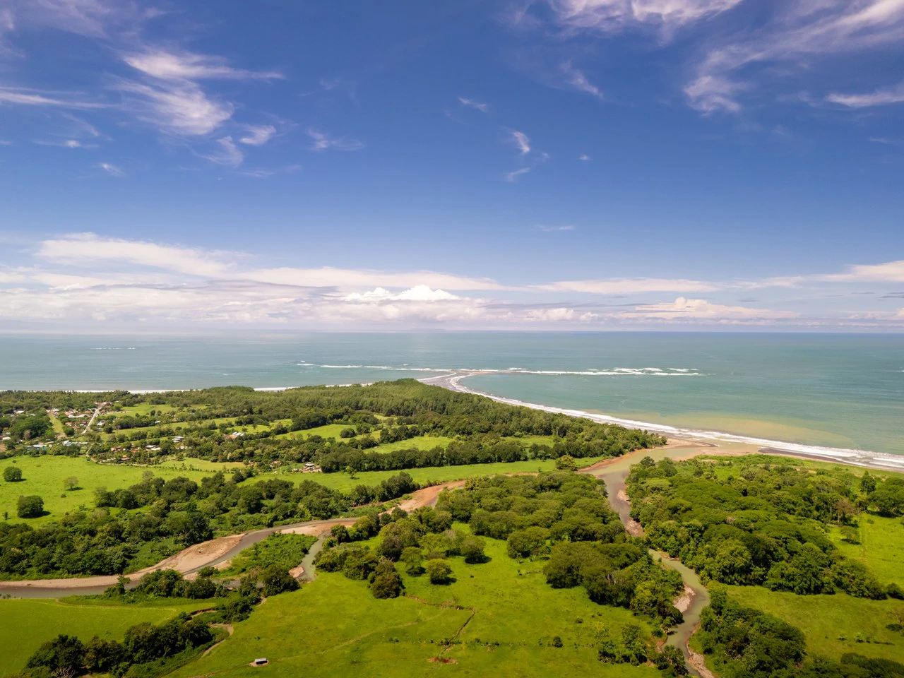 Casa Única -: Ocean View Oasis with Commercial Potential in the Heart of Uvita - Gallery image 9