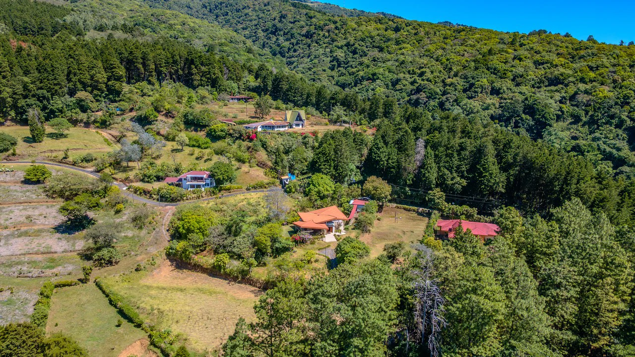 Casa Bosque del Niño: Mountain Retreat in San Isidro de Grecia - Gallery image 17