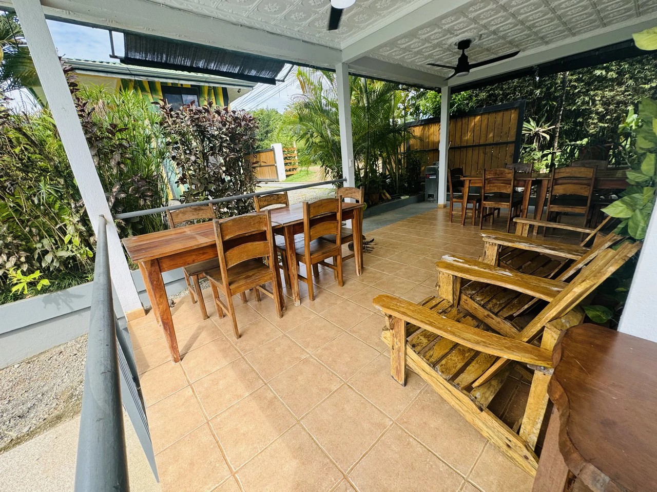 Downtown Uvita Commercial Room Rentals with Restaurant - Gallery image 31