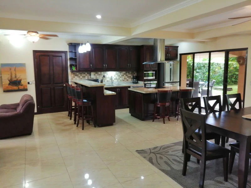 Incredible Casa Rimon, Huge 2 Story Home with Pool in Bejuco: Walk to the Beach from a rare 4 bedroom home! - Gallery image 11