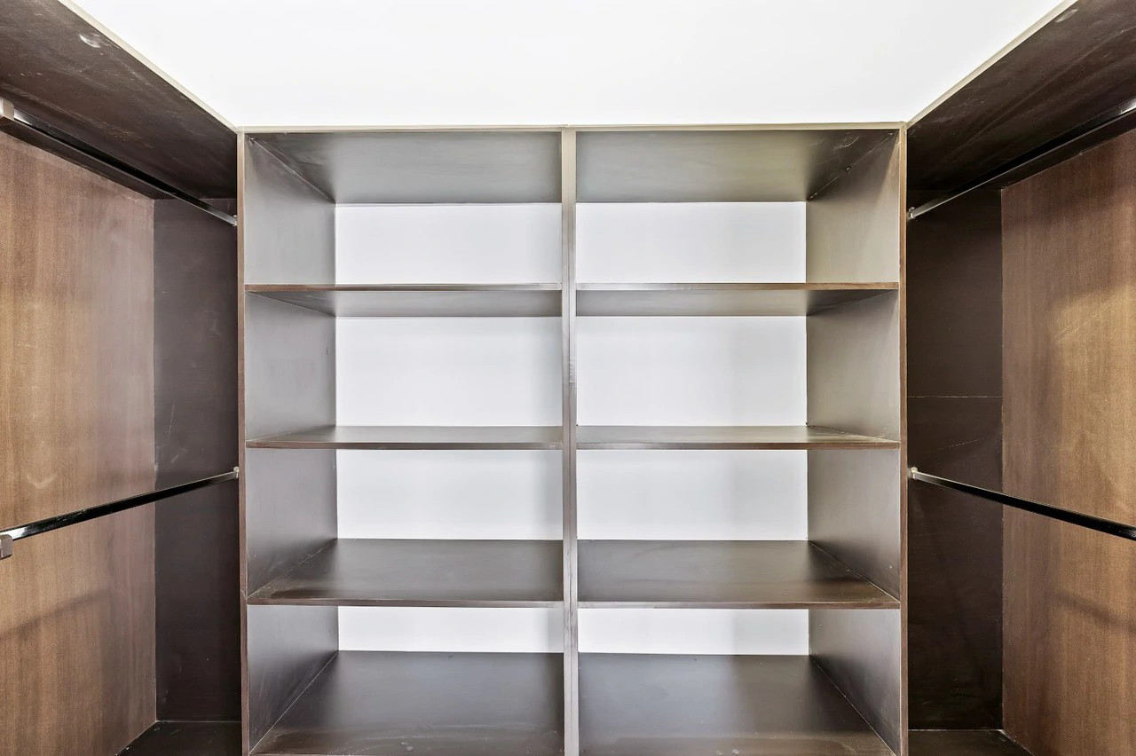 Jacarandas #22: Modern Townhome with Amenities Just Minutes from the Beach - Gallery image 12