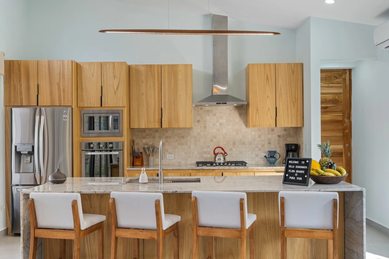 Casa Guacamaya Azul: Fully Furnished Luxury Villa in Playa Grande - photo 14
