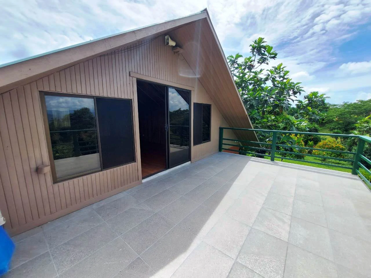 CHALET DEL LAGO - Beautiful A-Frame home in tropical garden - Gallery image 17