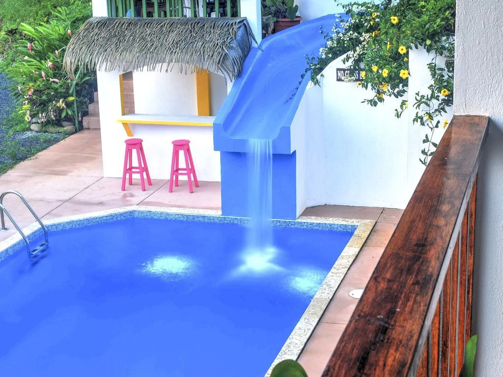 2.7 ACRES – 3 Bedroom Home With Great Mountain View, 2 Pools With Waterslide, 2 Wheel Drive Access!!! - Gallery image 7
